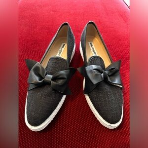 Women’s shoes